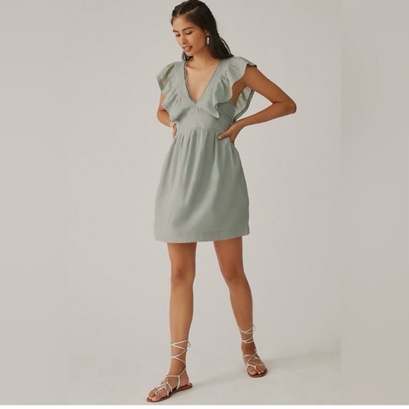 Anthropologie Ruffle V-neck  Mini Dress in Light Gray size small side pockets - Picture 3 of 14